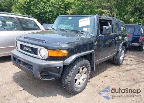 2007 Toyota Fj Cruiser from USA, damaged, VIN JTEBU11F770023402